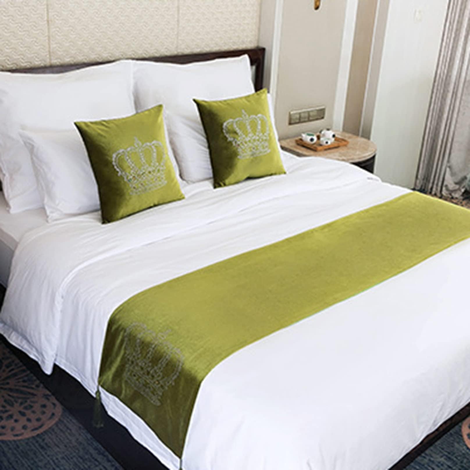 Green Bed Scarf Throw Crown Pattern Diamond Bed Runner Velvet Bedspread with Tassel Modern Bedding Greenets Cover Decor for Hotel Bedroom, 45 x 180cm