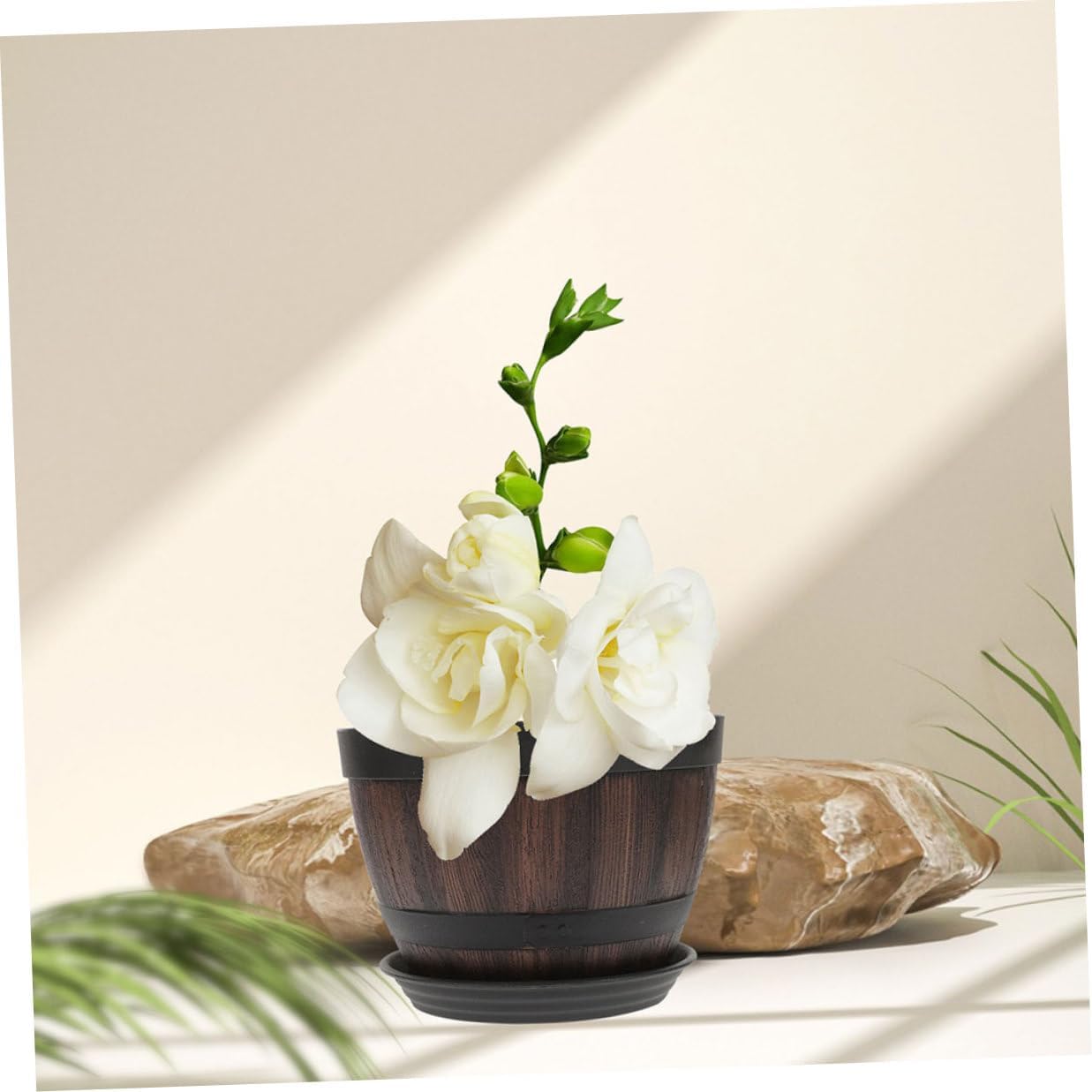 Faux Wood Planter Barrel with Drainage Holes and Tray, Vintage Plastic Flower Pot for Garden Balcony Patio, Sturdy Imitation Wooden Planting Container