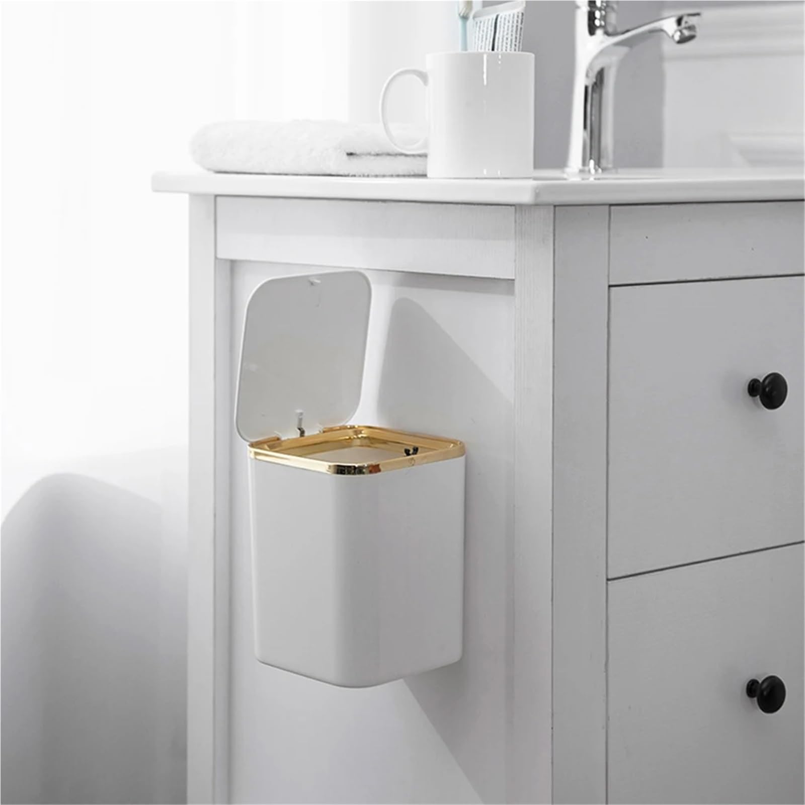 Portarifiuti A Parete Mini contenitori for rifiuti Cestino della spazzatura da tavolo Tavolo da casa Pattumiera in plastica Forniture for ufficio Pattumiere Auto Articoli vari portatili Scatola barile