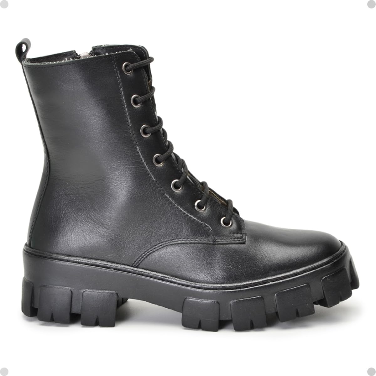 Coturno Casual Feminino Com Sola Tratorada Cano Medio em promoção! Veja a oferta e mais achadinhos de Botas 2 Hoje é o melhor dia para comprar Coturno Casual Feminino Com Sola Tratorada Cano Medio com aquele preço maroto! Promoção! Aproveite a oferta! 2