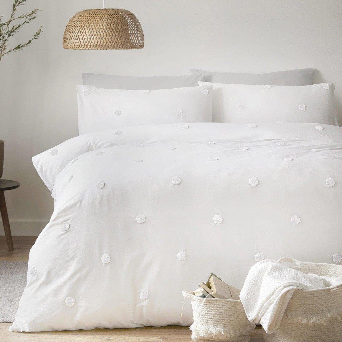 Appletree Signature Duvet Cover Set Double – Dot Garden Design – 100% Cotton Bedding – White with White Polka Dots – Includes 1 Duvet Cover (200x200cm) & 2 Pillowcases (50x75cm)