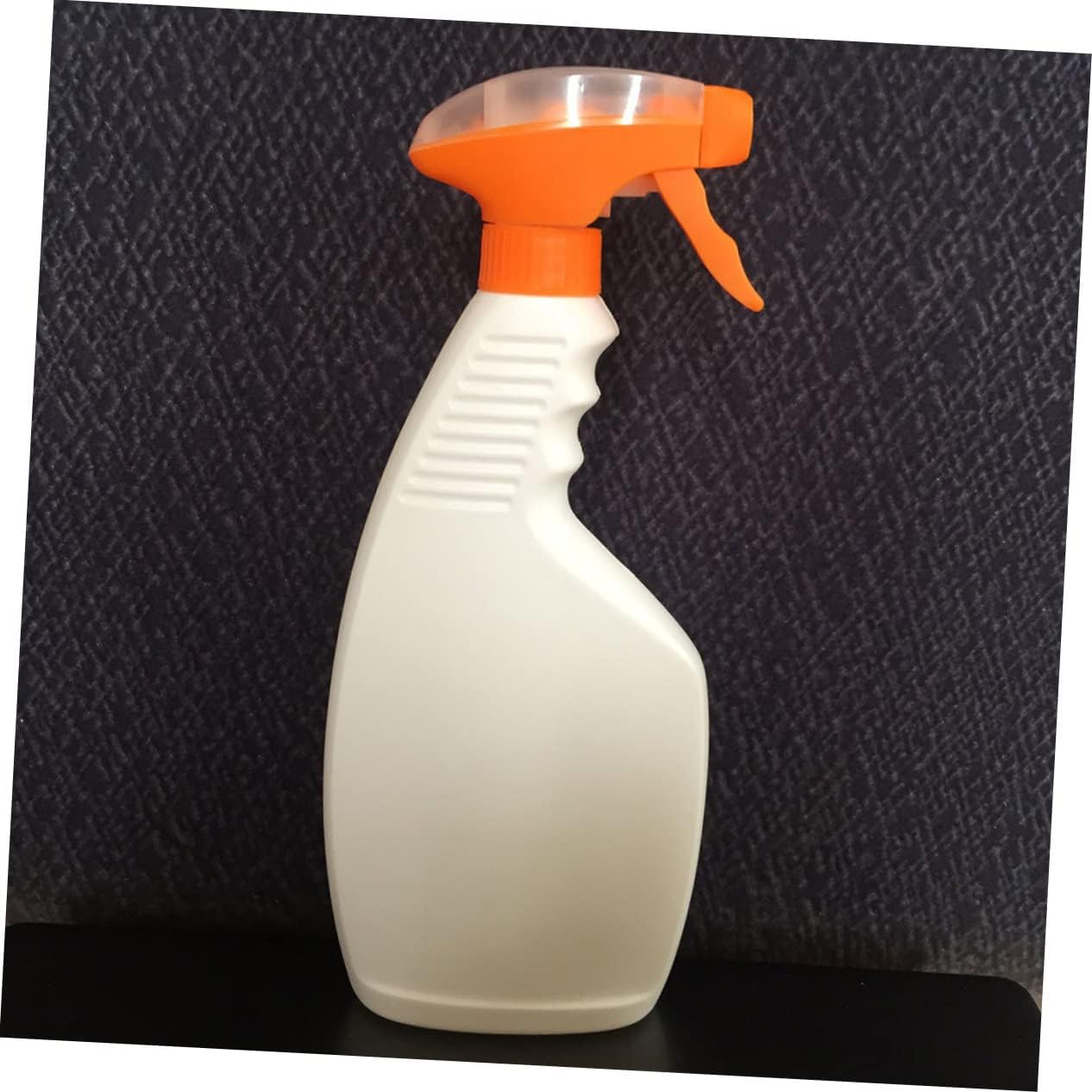 Angoily 500ml Plastic Sprayer Bottle Set Empty Cleaning Aromatherapy Containers for Home Outdoor Use Easy Press Trigger Sprays Random Color