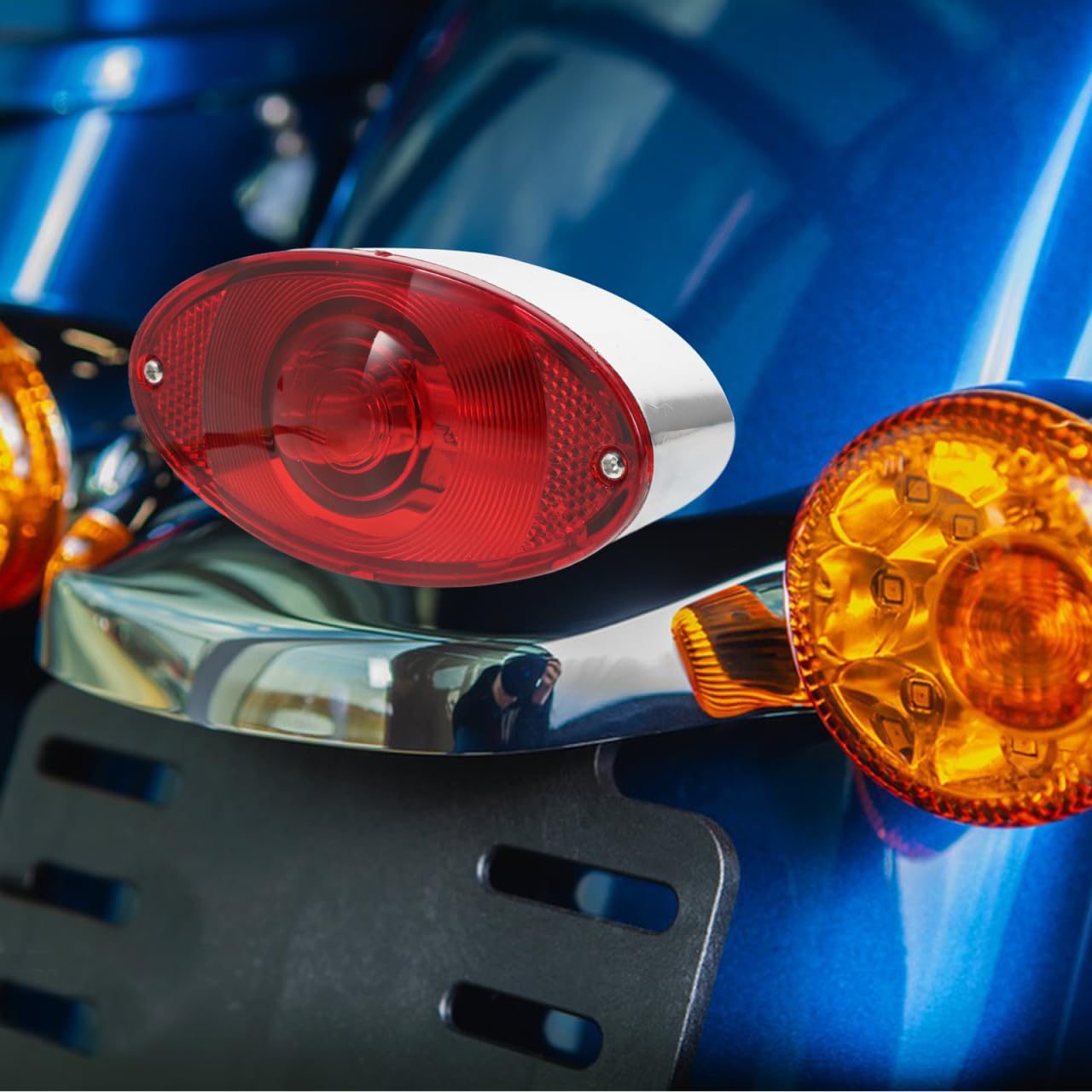 Garneck Feu Arrière Moto Plastique Œil de Chat Vintage Lumière Frein et Position Compatible Remplacement Rapide pour Éclairage Plaque Immatriculation Moto