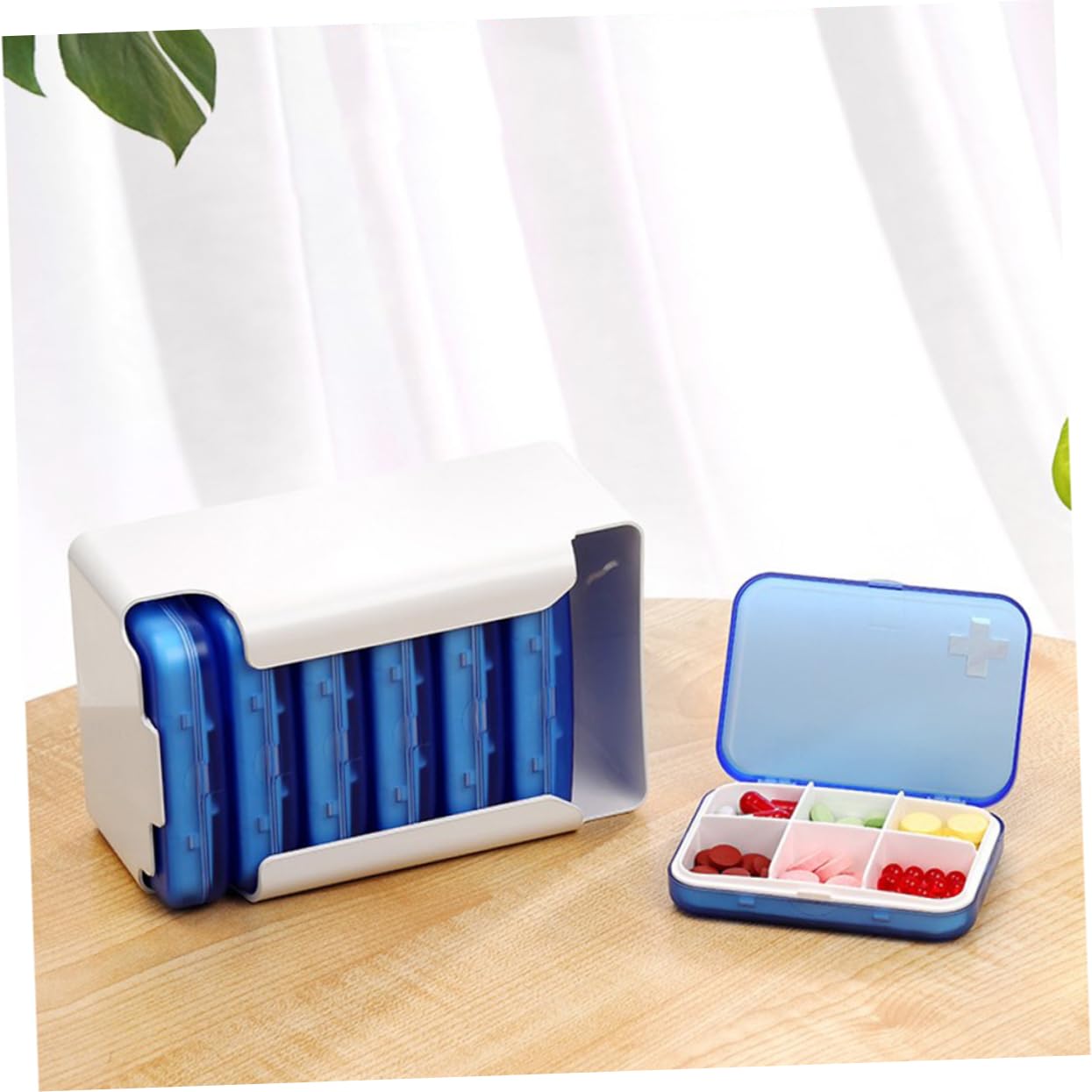 Reise Pillenbox 7-lagig mit 42 Fächern für Kapseln und Tabletten | Blau, Abs Pp Ausführung, Herausnehmbare Einsätze, Schubladen Design, Kompakte Lagerung