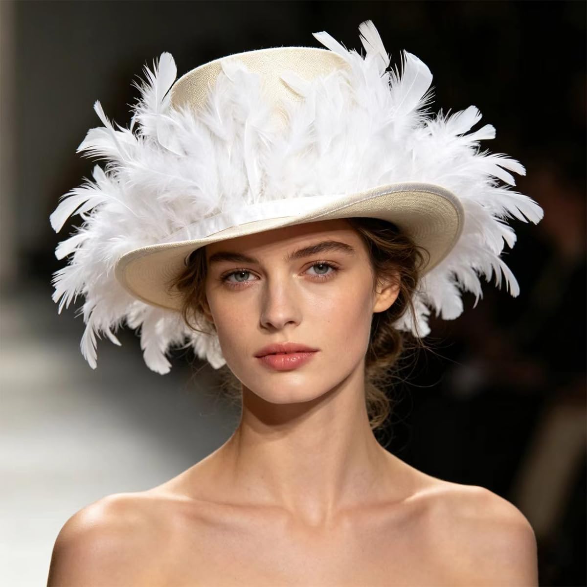 Frangia di Piume di Tacchino 2 Metri, Bordura Soffice 10-15 cm, per Cucito, Artigianato, Costumi Carnevale, Decorazioni Matrimoniali, Abbigliamento e Fai da Te (Bianco)