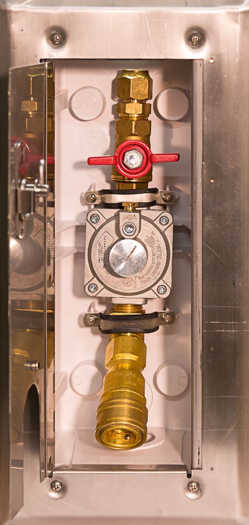 Burnaby Manufacturing VGP-WD-2#-50 VERSATILE PLUG(TM) WOOD DECK 2# 1/2" GAS OUTLET, STAINLESS STEEL