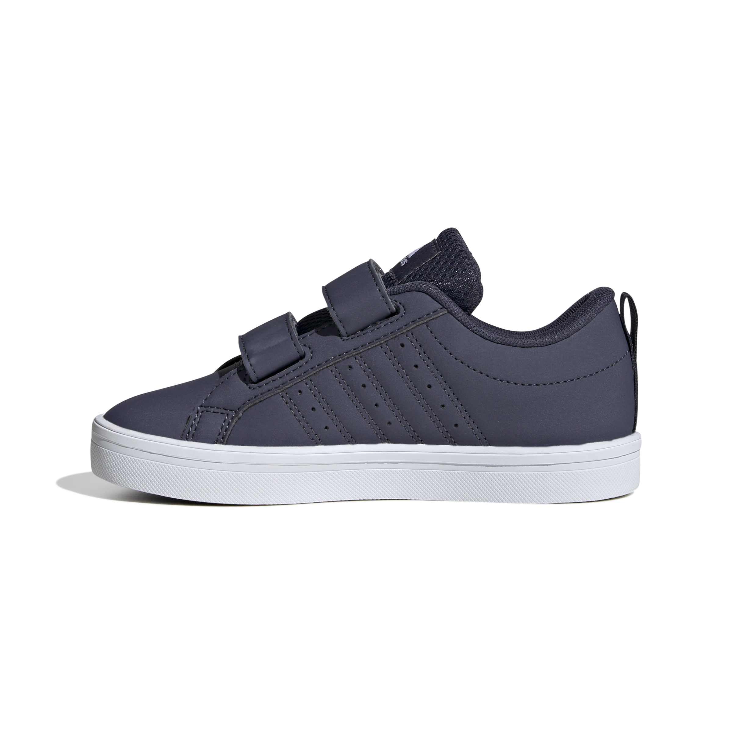La chaussure adidas VS Pace 2.0 Enfants, un modèle polyvalent pour le quotidien.