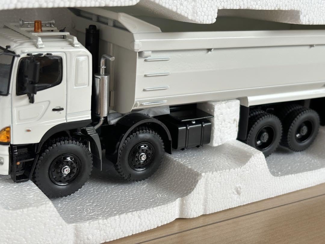 Amazon.co.jp: HINO 700 ZY ミニカー 1/43 : おもちゃ