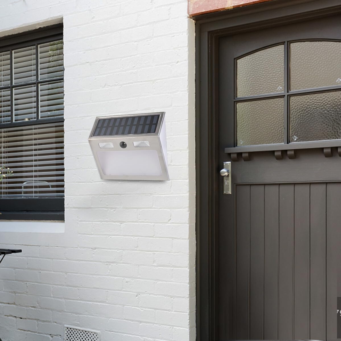 Lampada Solare da Esterno con Numero Civico LED Rilevatore di Movimento Luce Parete Ricaricabile Ecologica per Giardino Cortile Include Adesivi Numeri e Lettere