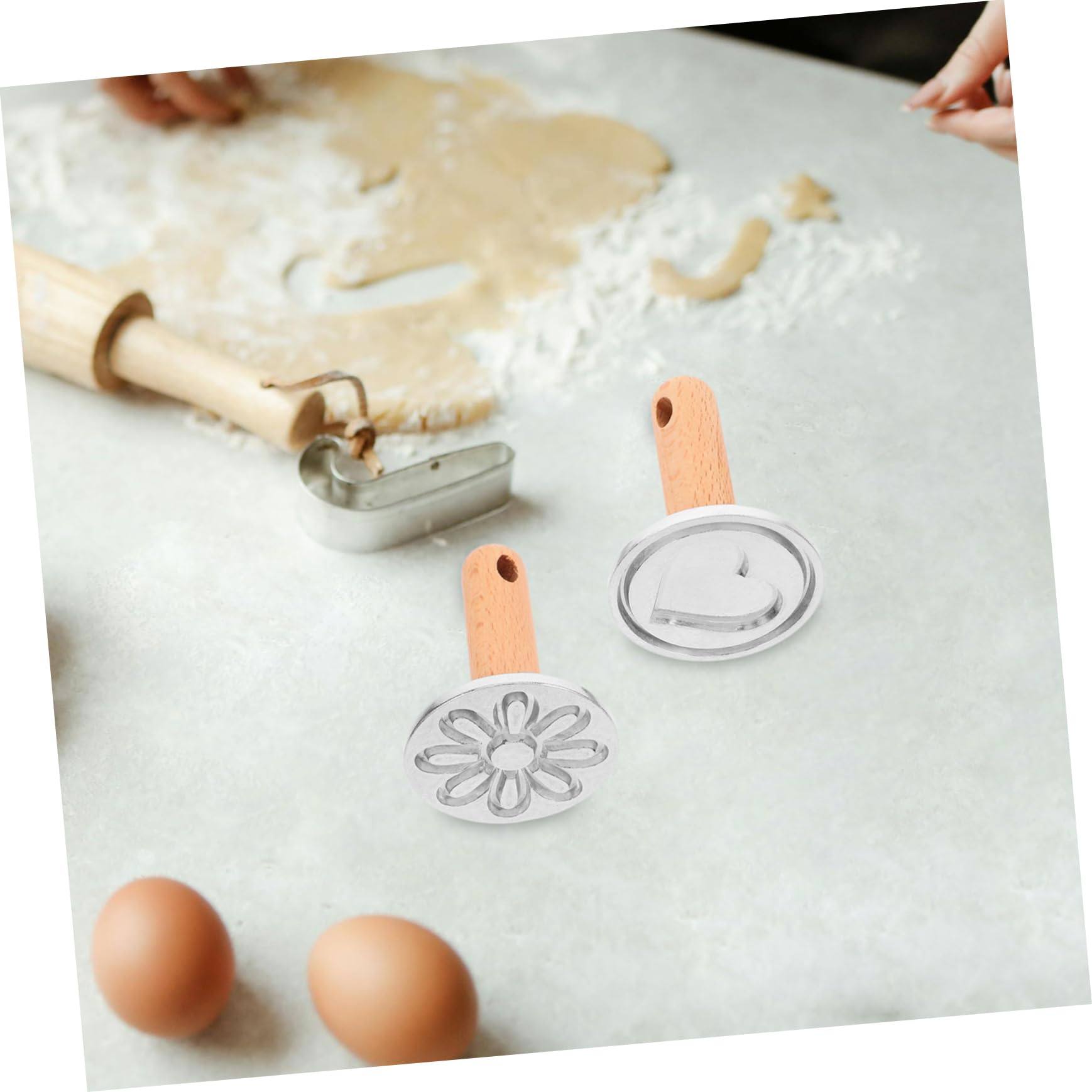 MAGICLULU Lot De 4 Moules À Biscuits Réutilisables À Motif Cœur Et Fleur 2 Pièces X 4