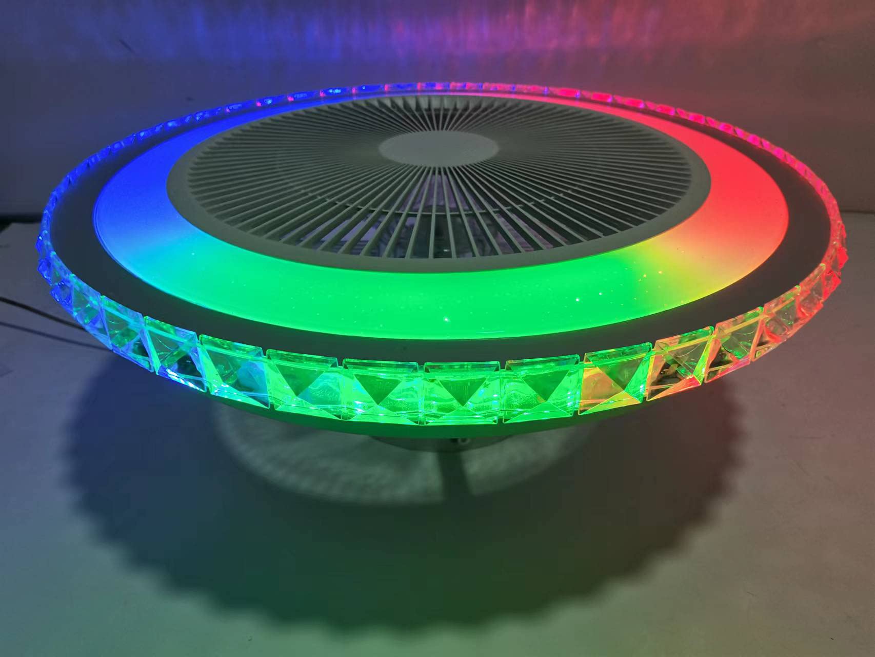 RGB Ventilatore da Soffitto con Luce E Telecomando Lampadario Ventilatore Camera da Letto Plafoniera Ventilatore Soffitto E Cassa Bluetooth Ventilatore Soffitto con Luce Φ50cm