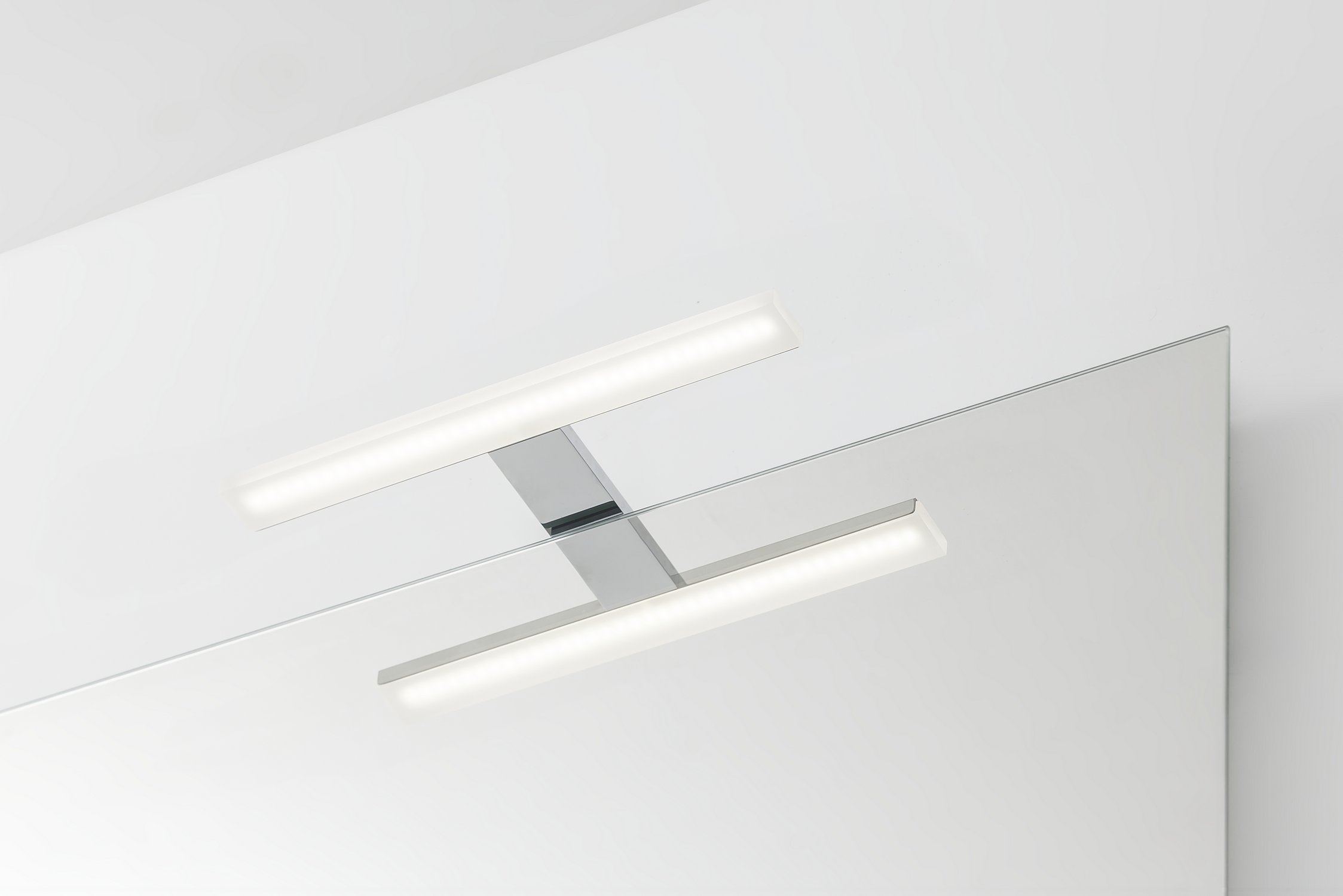 Tiger 905430341 Aplique LED para Espejo Baño, Cromo, 30x11x3.9 cm