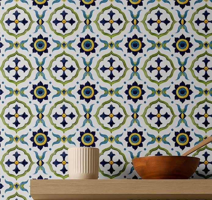 Papier peint autocollant floral bleu pour rénover facilement sans abîmer les murs amovible