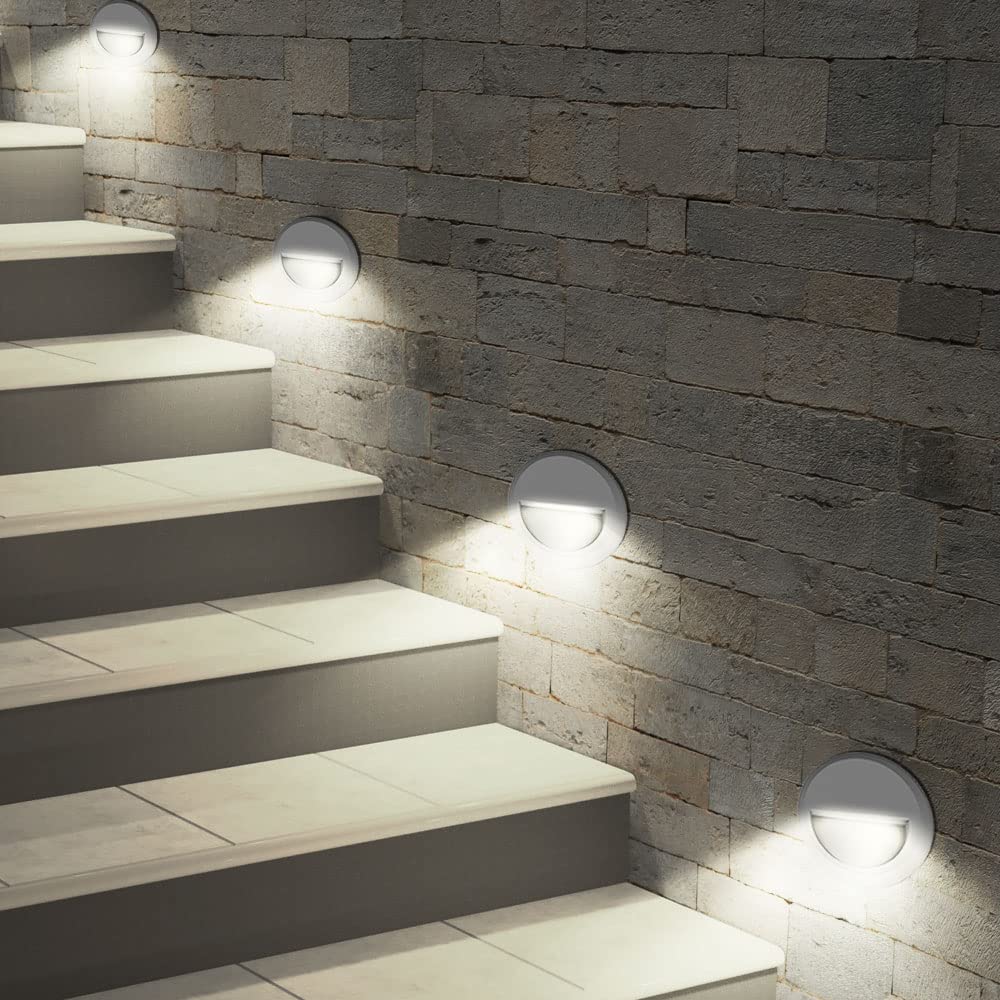 V-TAC Faretto LED da Esterno con Pannello Solare 4.5W - 1500 Lumen - Dotato di Sensore di Movimento e Telecomando - IP65 - Batteria 3600 mAh - Faro Piccolo per Casa, Giardino, Garage - 4000K + 6000K