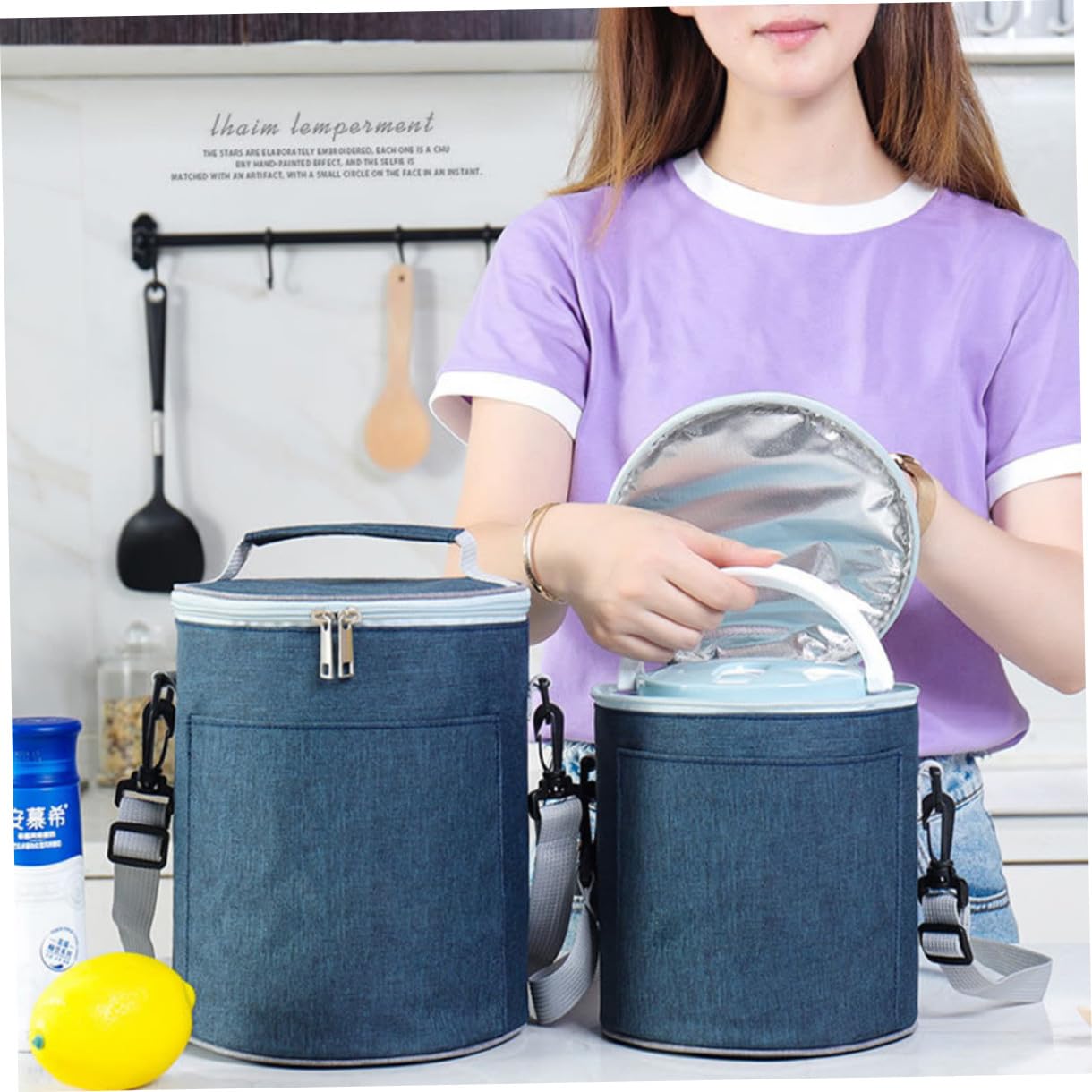 Garneck Bolsa Isotérmica de Oxford para Comida con Aislamiento de Aluminio Bidireccional y Bolsillo Frontal Portátil para Picnic y Camping Mediano Azul Marino