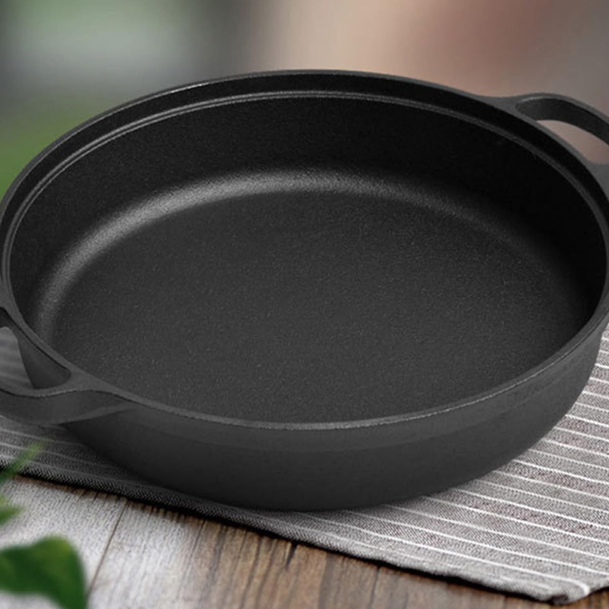 SHINEOFI Olla Caliente de Hierro Fundido sin Revestimiento Asas Ergonómicas y Protección contra Quemaduras para Uso Doméstico Aire Libre