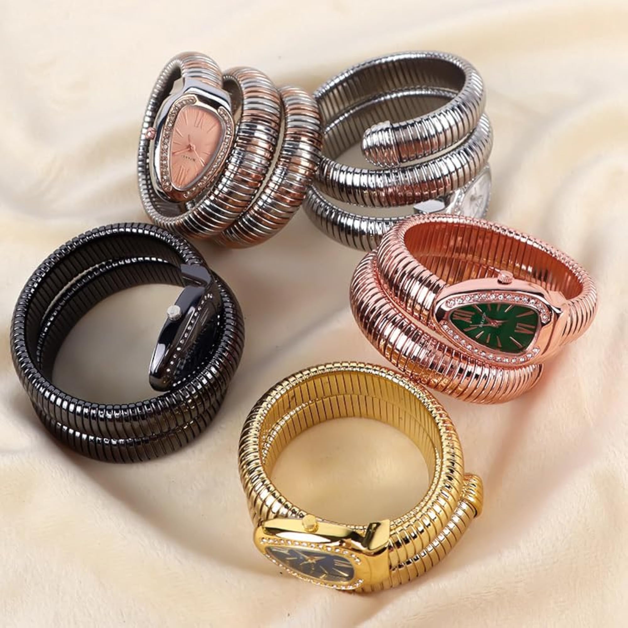 Women's Snake Design Quartz Watch with Two-Circle Bracelet