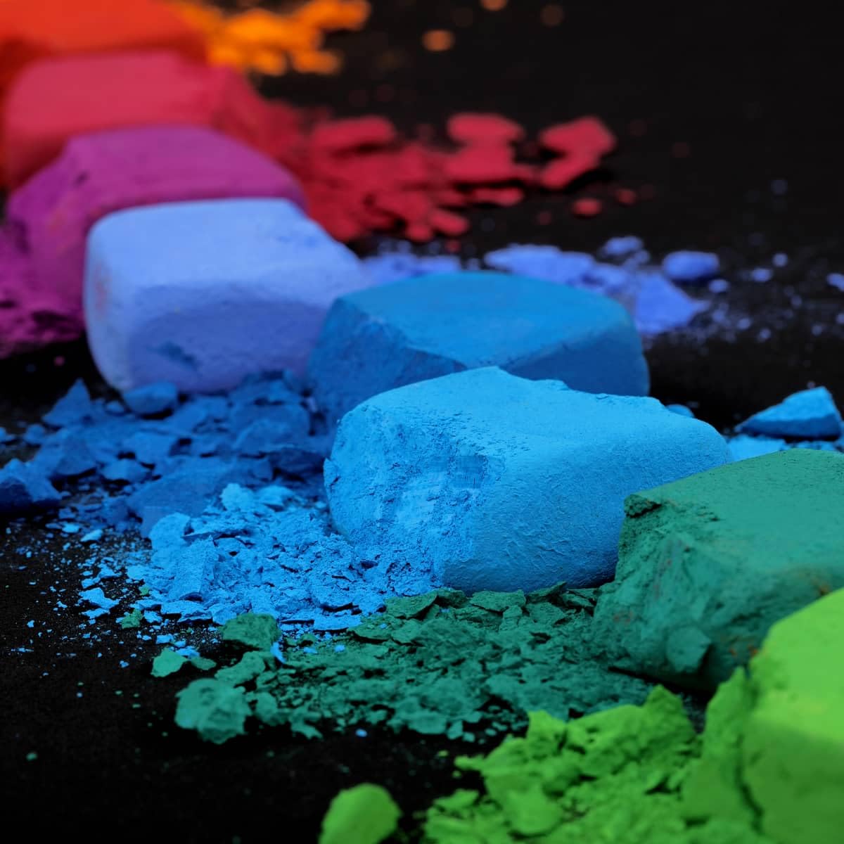 Soho Urban Artist Handgefertigte, weiche Pastellblöcke, sortiert, Set mit 24 professionellen Pastellkreiden, samtige Farben zum Tonen von Papier, großflächigen Zeichnungen und Schichten, lichtecht und