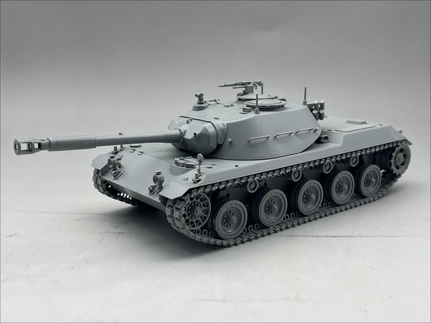 Amusing Hobby 35A055 Ru 251 Spähpanzer German Light Tank German Armed  Forces Scale 1:35 Plastic Kit Model Making: Buy Online at Best Price in UAE  - Amazon.ae