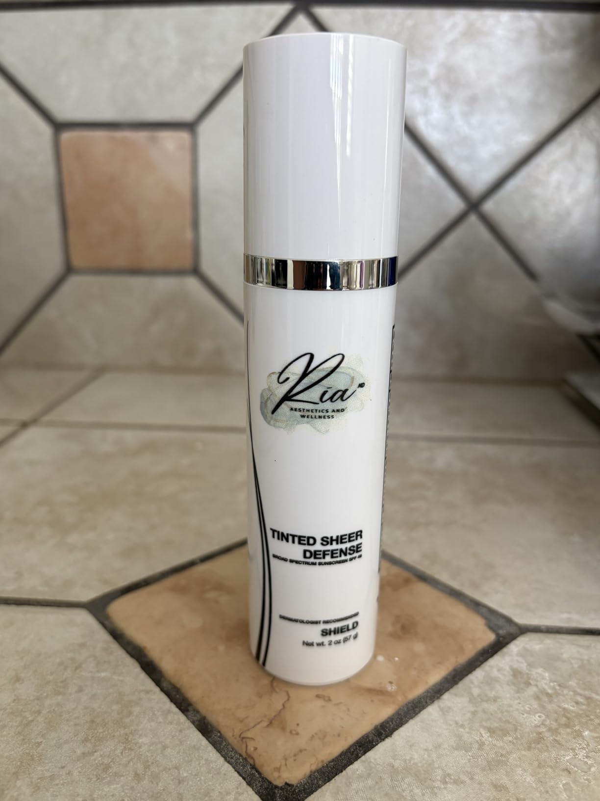 Ria Aesthetics and Wellness Ria Sunscreen & Moisturizer – Broad Spectrum Face Lotion with Vitamin E – Lightweight, Non-Greasy Daily Skin Protection (Physical Daily Defense with SPF 40)