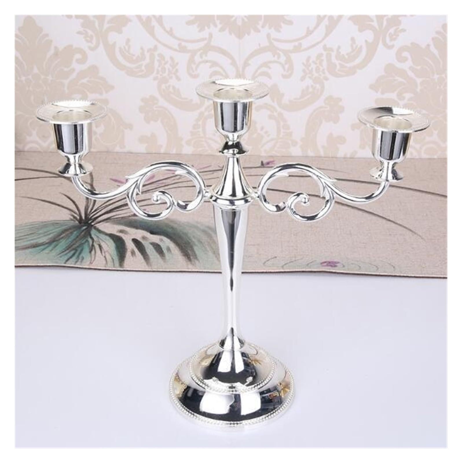 Candle Holders Silver Gold Black Bronze Metal Candlestick Holder Retro 3-Arm Dinner Candelabra Wedding Home Decor(3-arms Silver)