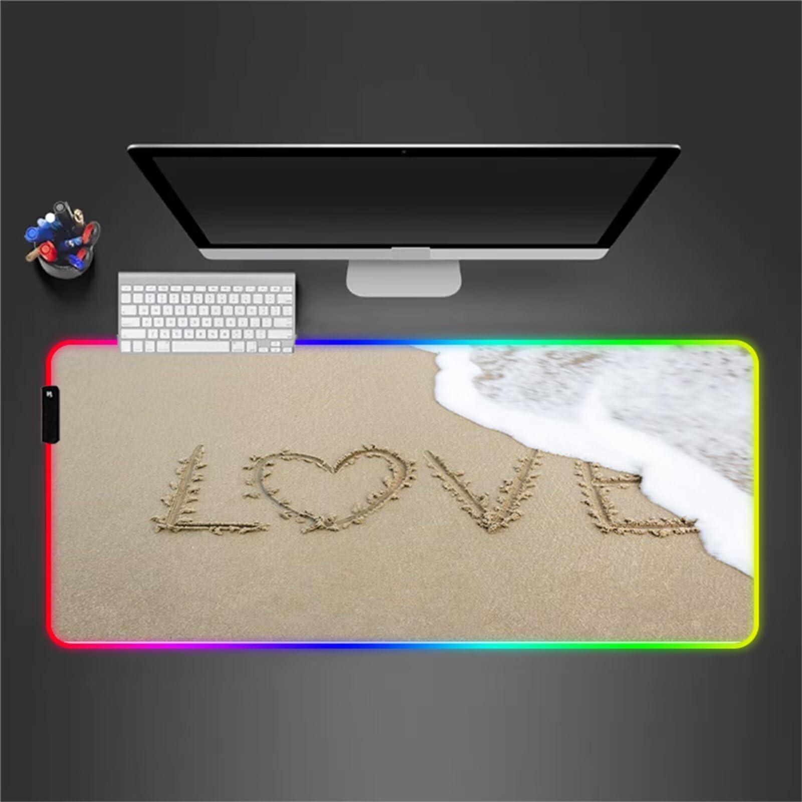 Tappetino per Mouse RGB XXL Grande Tappetino per Mouse da Gioco LED Amore Da Spiaggia 900x400x4mm con 14 Modalità di Illuminazione e Base in Gomma Antiscivolo per Giochi Lavoro e Studio