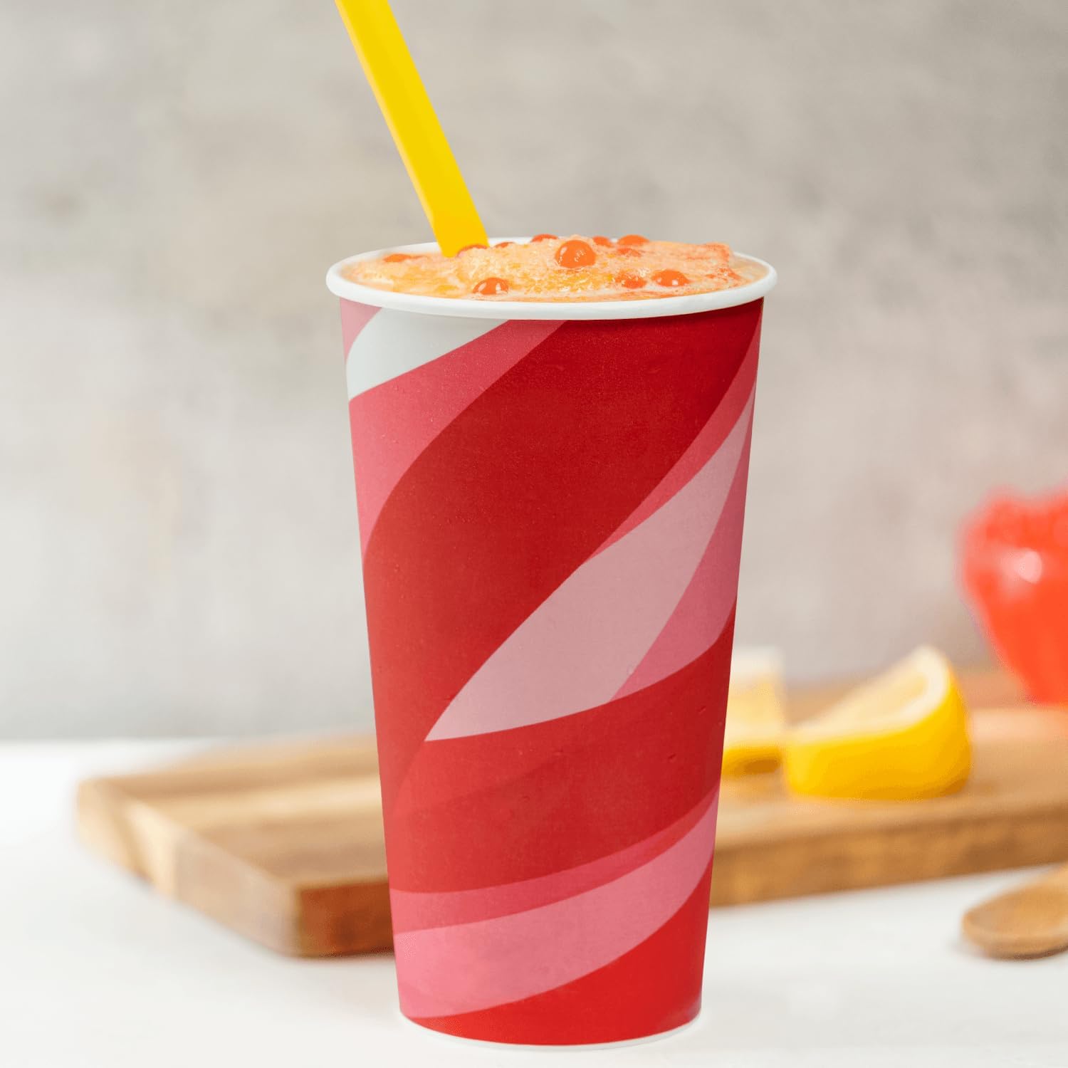 Karat 32oz Paper Cups, 600pcs - Double-Poly Lined for Cold Drinks - Durable, Ideal for Milkshakes/Fountain Drinks - Smooth Stylish Design