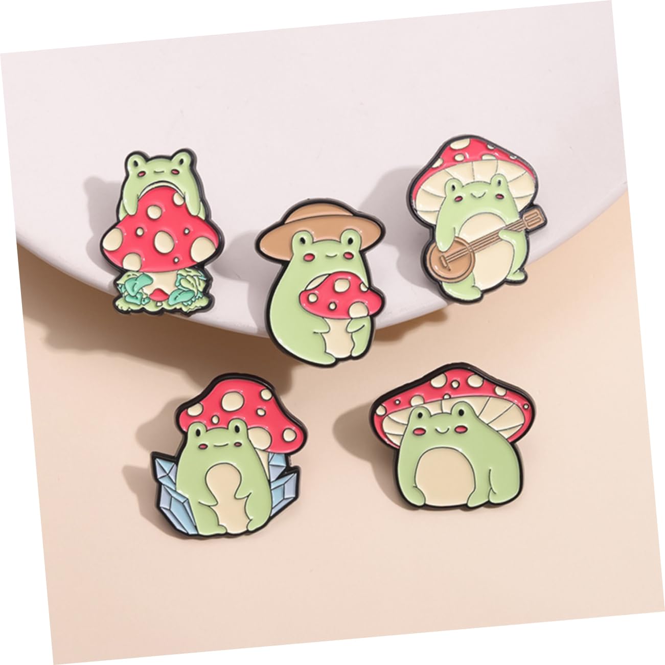 Jewelry Süße Froschpilzbroschen 5pcs Emaille Pins Tierabzeichen Set für Frauen Mode -Outfit Jewelry