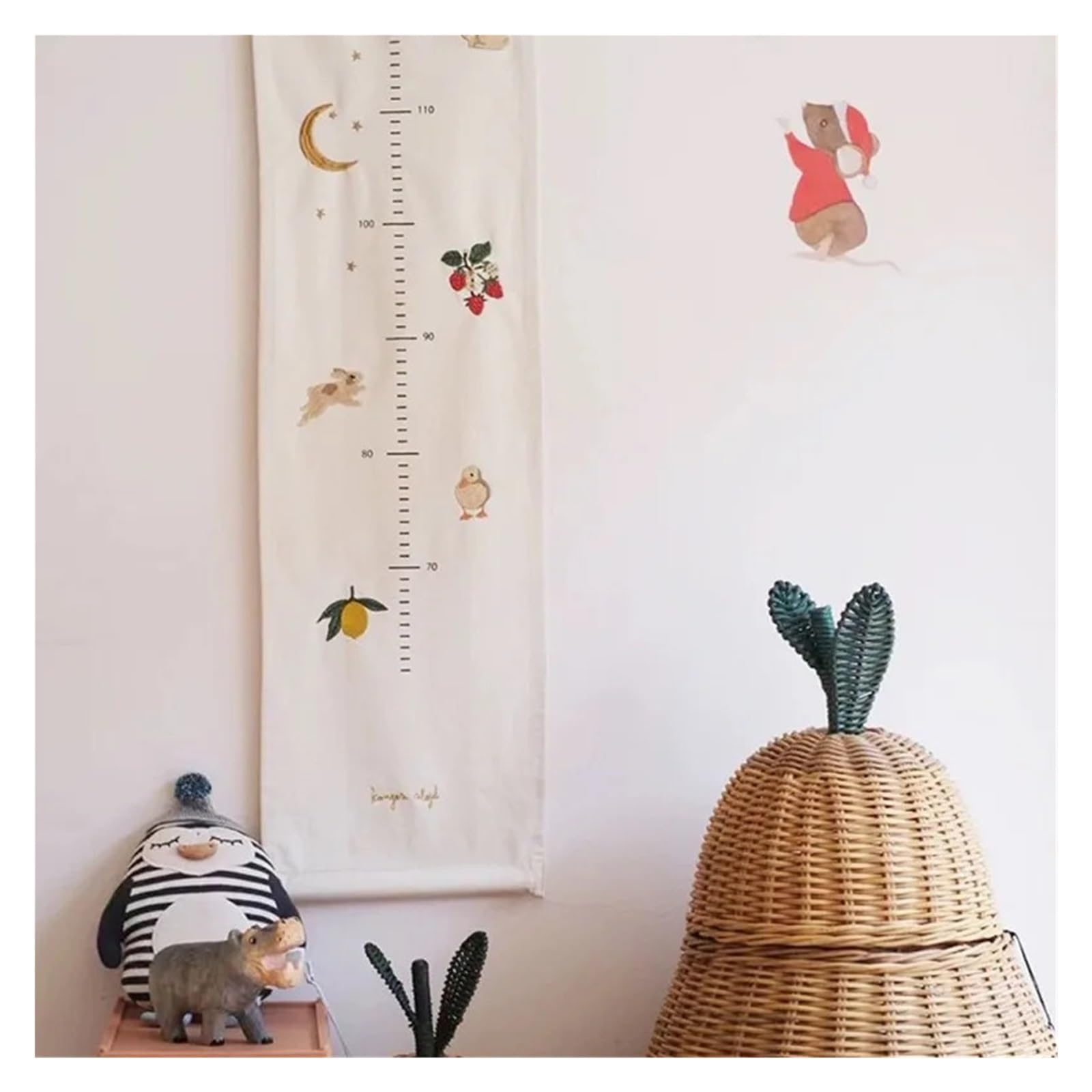 Toise Murale Enfant Règle de Hauteur Suspendue for Enfants, avec Illustration de Broderie créative, Fruits, Dinosaures, décoration Murale, décoration de Chambre d'enfant(02-Animals)