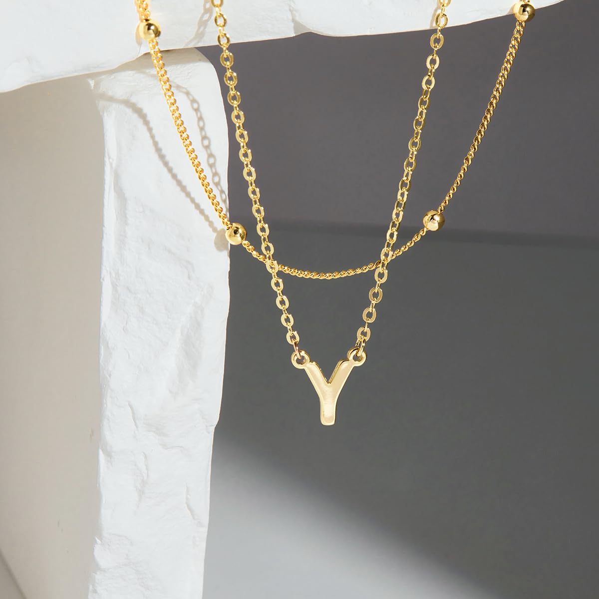 Mehrschichtige Initialen-Halsketten für Frauen, 14-Karat-Gold-Buchstabenanhänger, mehrschichtige Halskette 26 Großbuchstaben AZ für Frauen und Mädchen, Schmuck