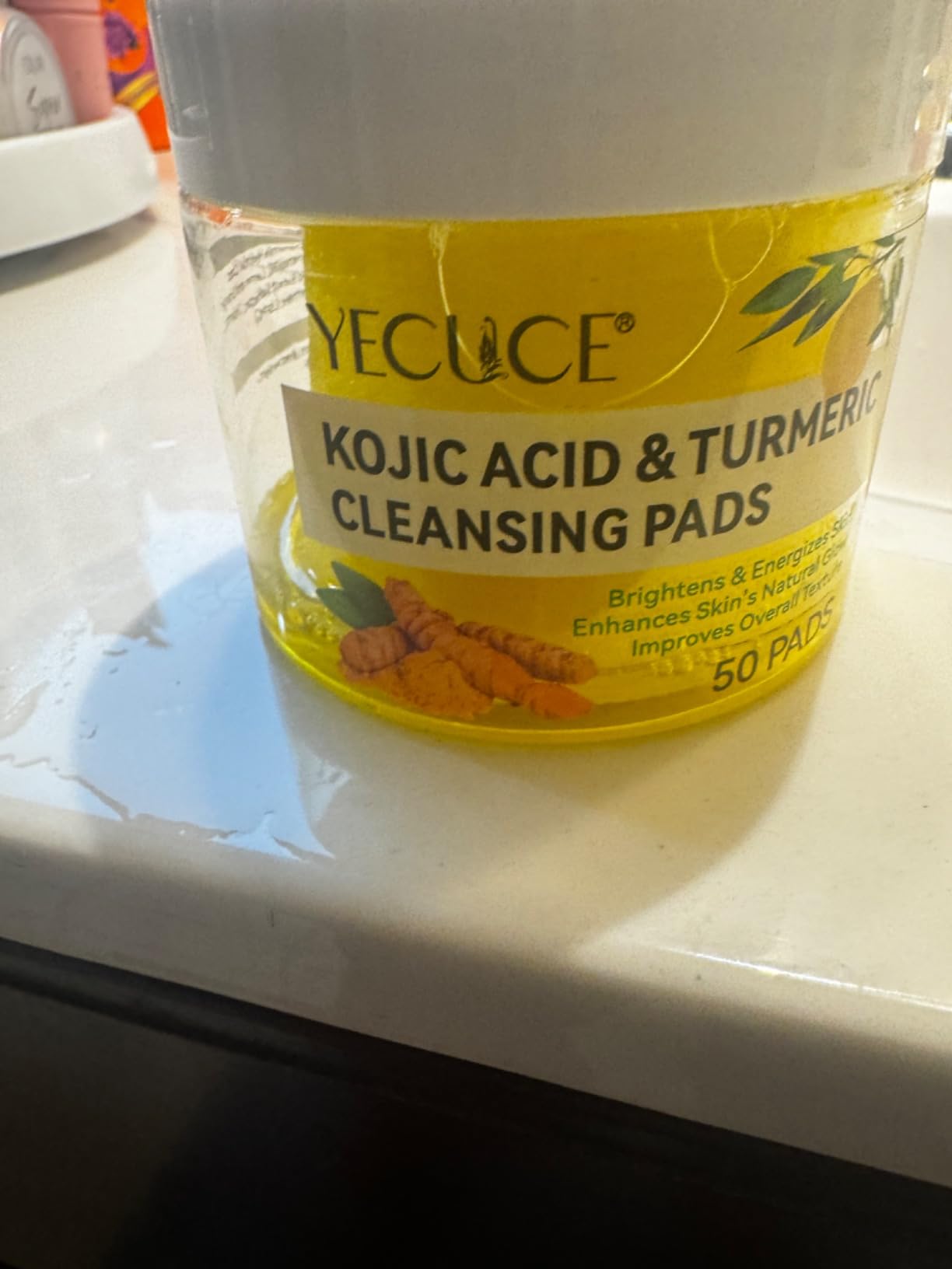 NIFEISHI Turmeric Kojic Acid Vitamin C Exfoliating Pads - 50 Count for Oil Control, Hydration & Dullness Reduction - Face & Body Cleansing Pads