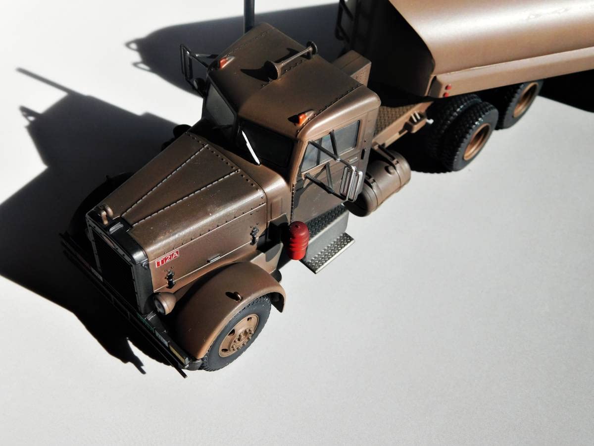 Amazon.co.jp: Altaya ピータービルト 281 PETERBILT 1/43 DUEL 1957年 