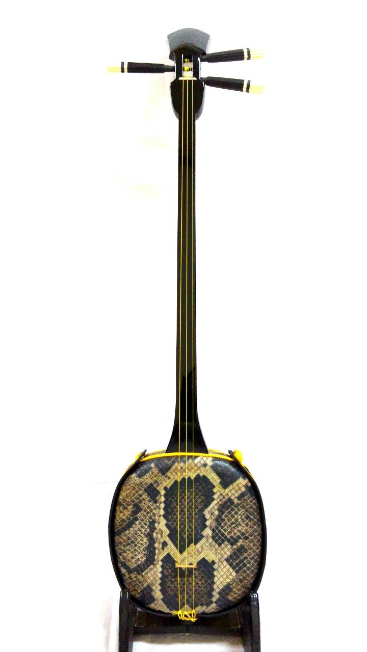 Amazon.co.jp: 奄美三線 本黒檀 : 楽器・音響機器