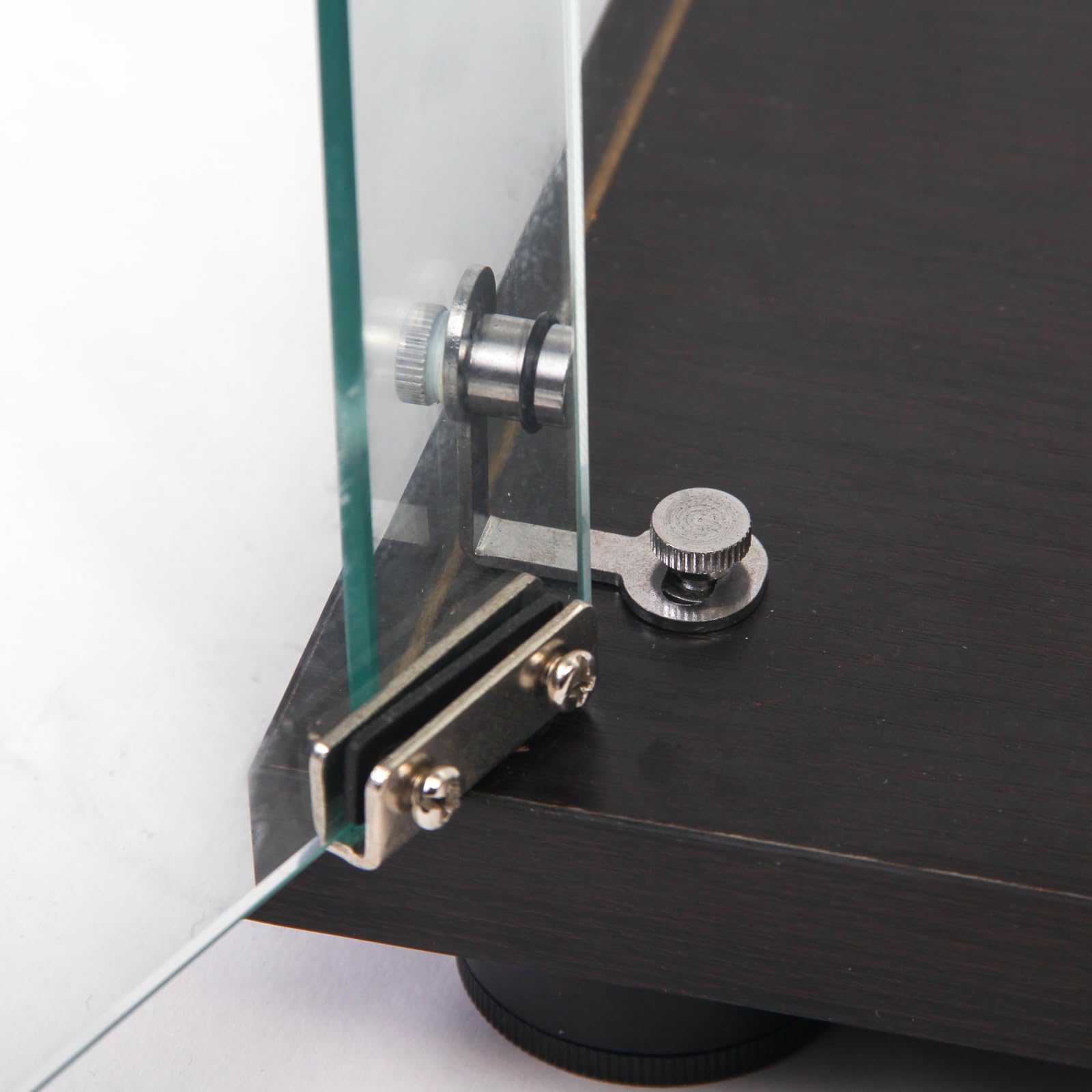 Vitrine en verre debout avec 2 portes, 4 étagères, avec éclairage LED et serrure, pour objets de collection, livres, vin, pour salon, chambre à coucher, bar, cuisine (noir + LED)