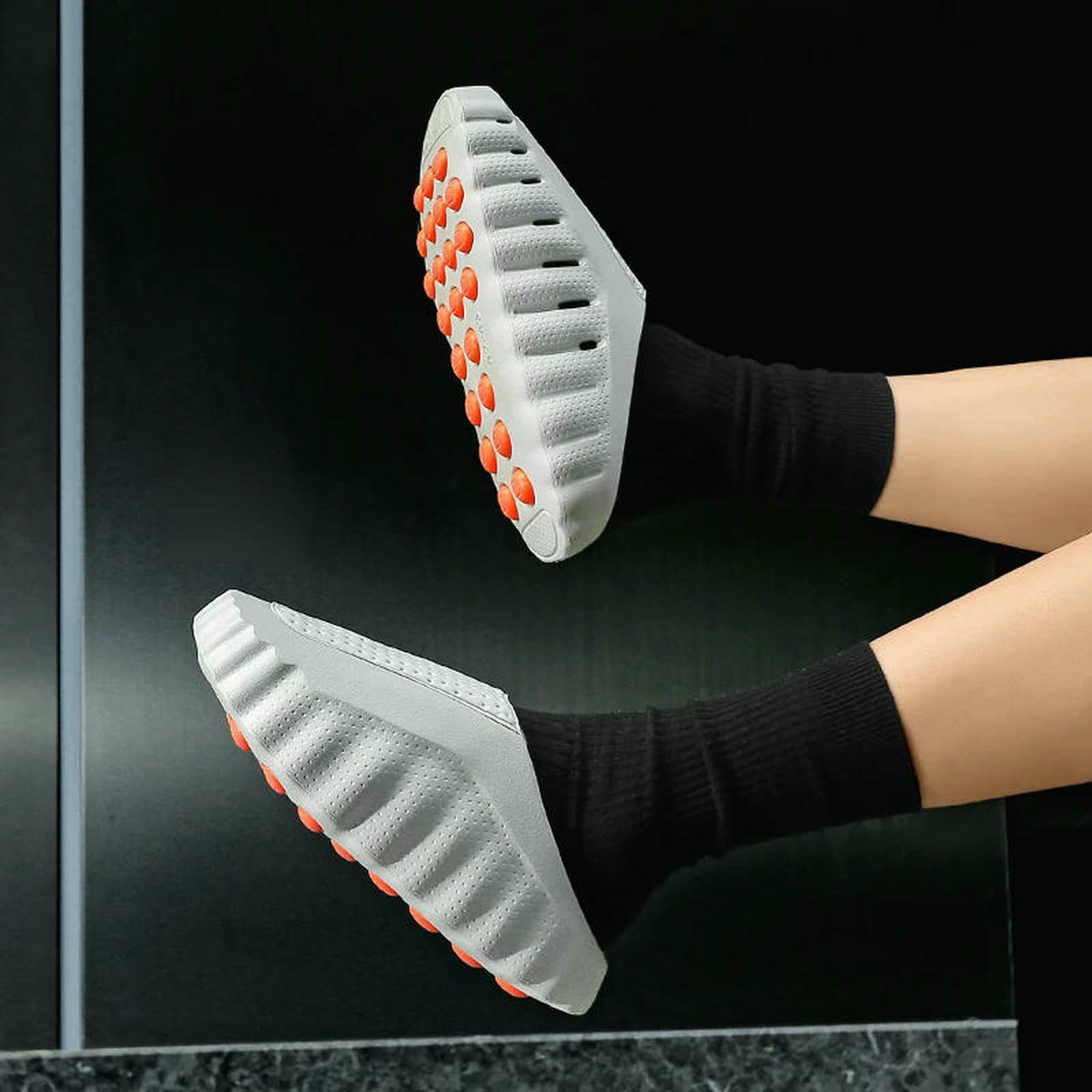 WANGSHUO Ciabatte Estive Unisex Bi-Tone Foot Massage Eva Mules, Slides di Suola Spessa Traspirante Perforata, Calzature Resistenti all'Usura Impermeabili-grey-40-41