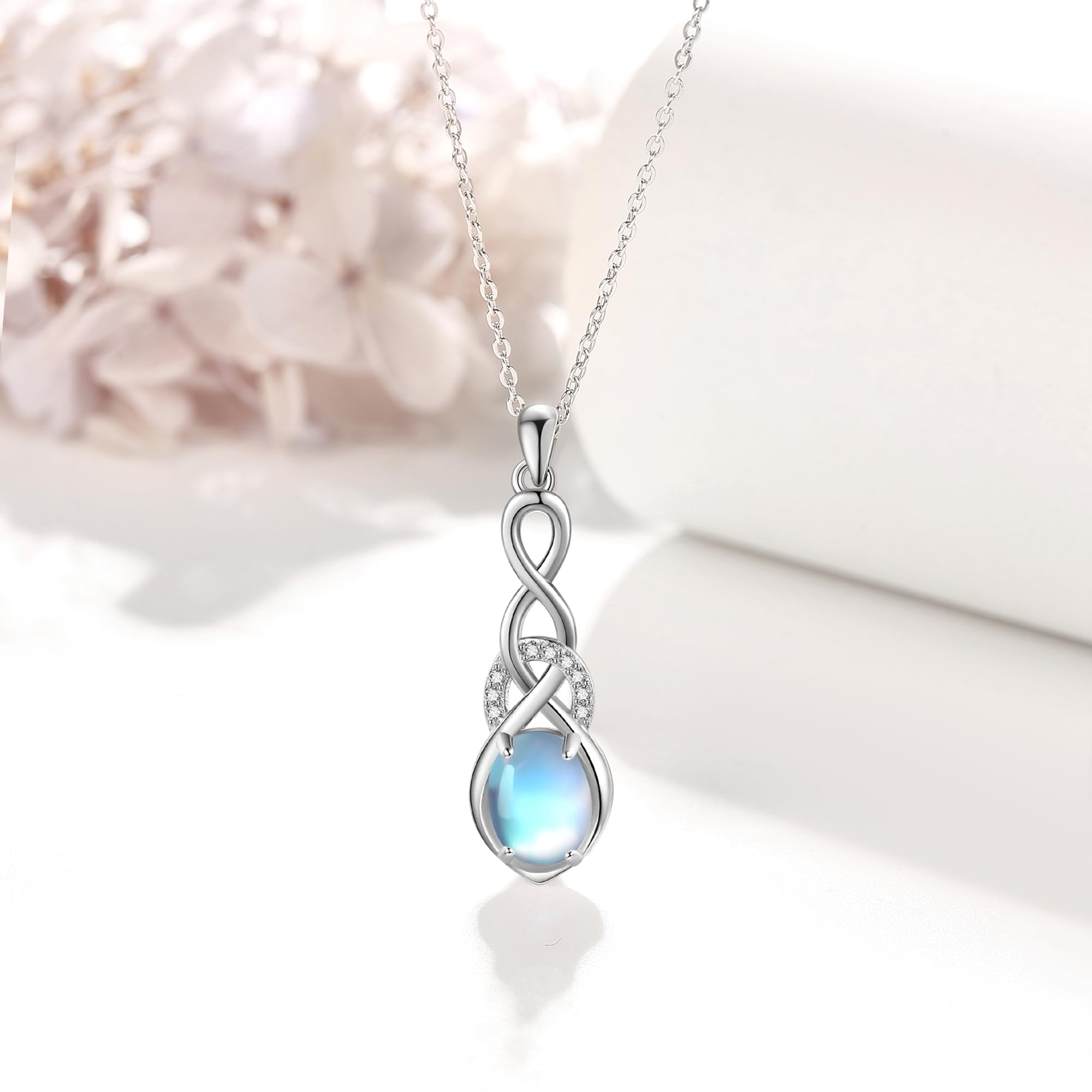 Keltischer Knoten Kette 925 Sterling Silber Keltischer Knoten Kreuz / Triquetra / Claddagh Anhänger Halskette Irischer Keltischer Schmuck Ewigkeit Liebe Geburtstags Geschenke für Damen Mädchen Mutter