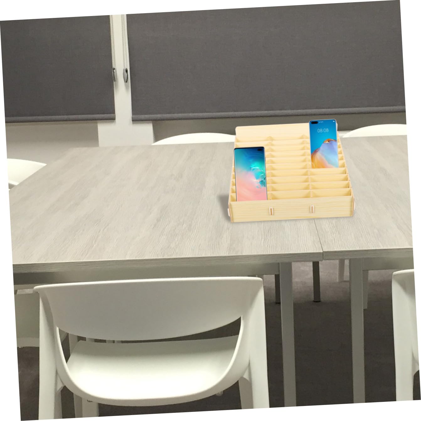 Housoutil Caja Organizadora De Escritorio De Madera Natural 30 Compartimentos, Soporte Múltiple Para Teléfonos Móviles, Organizador Para Aula y Oficina, Almacenamiento Para Celular