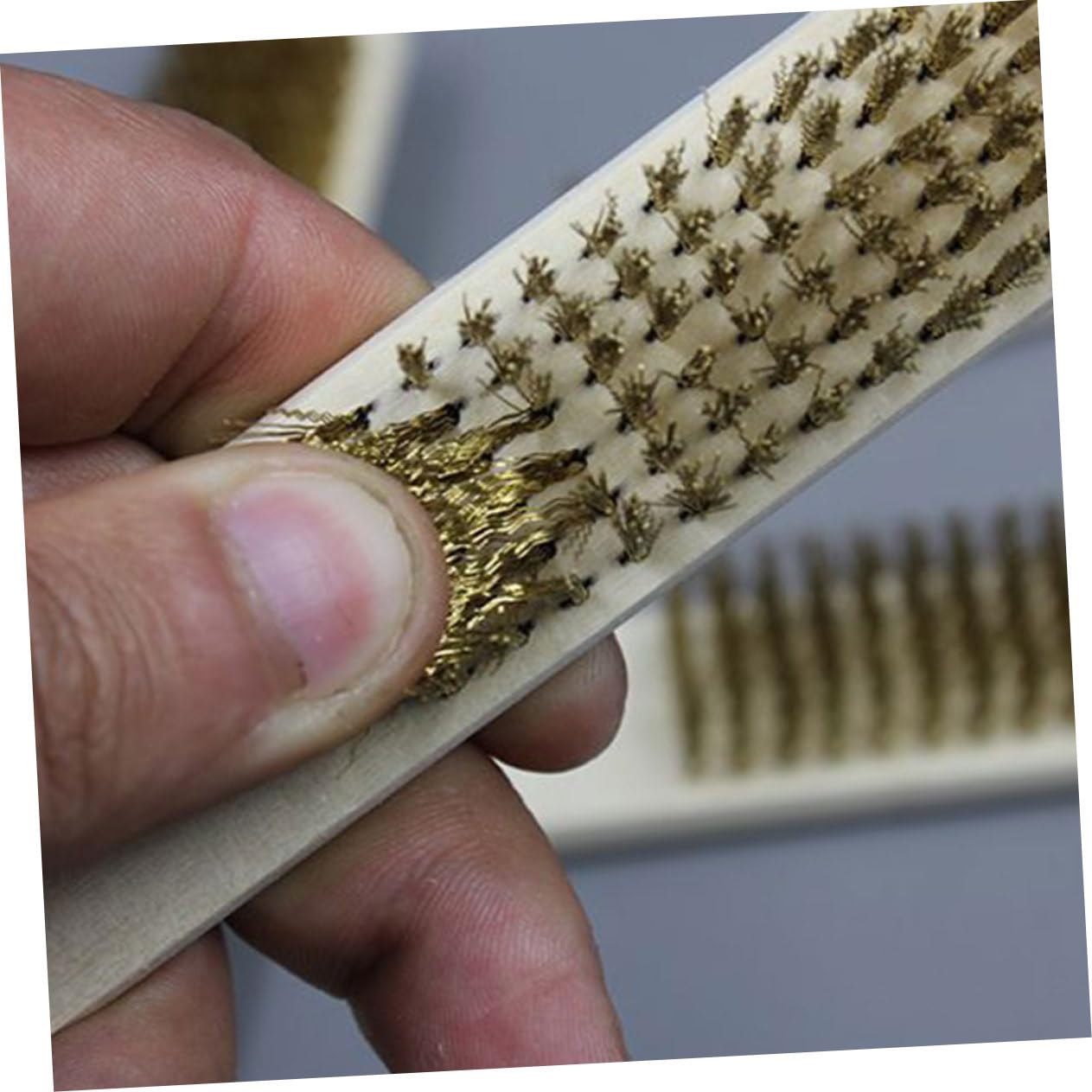 Cabilock 4pcs Copper Wire Cleaning Brush with Wooden Handle Household Tool for Deep Cleaning and Corrosion Removal Kitchen and Home Spaces