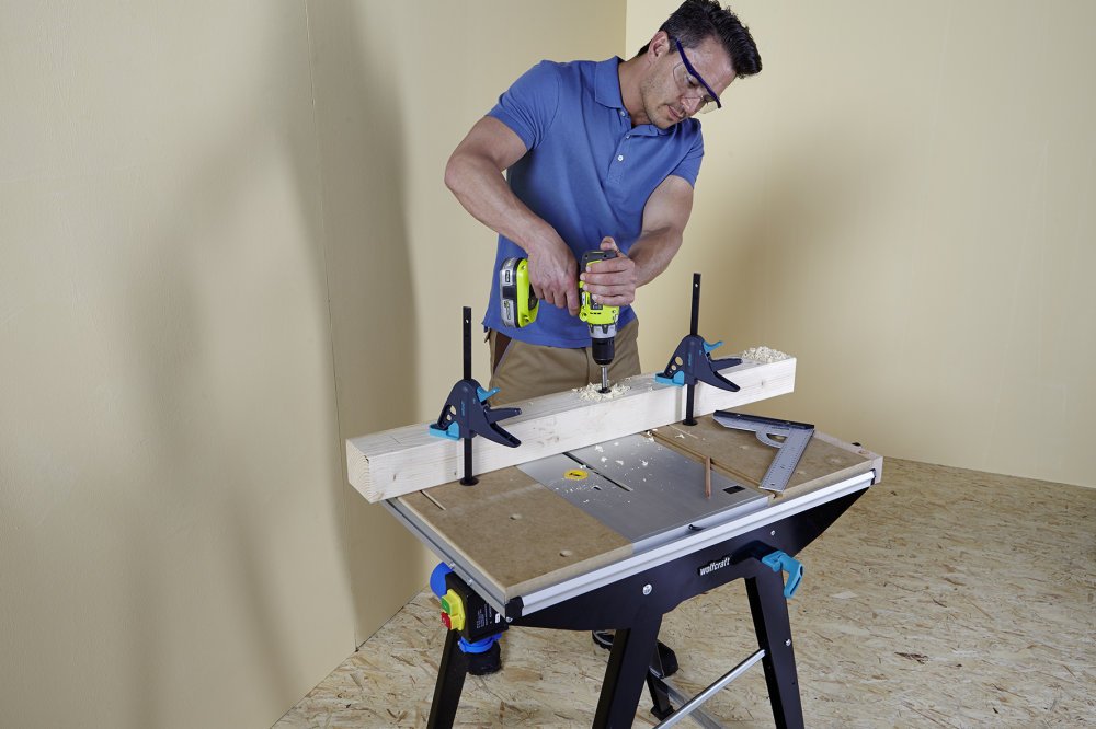 wolfcraft 6906000 - Établi Multifonction pour Machines - MASTER CUT 1500 Pliable et Compact - Charge max. 200 kg