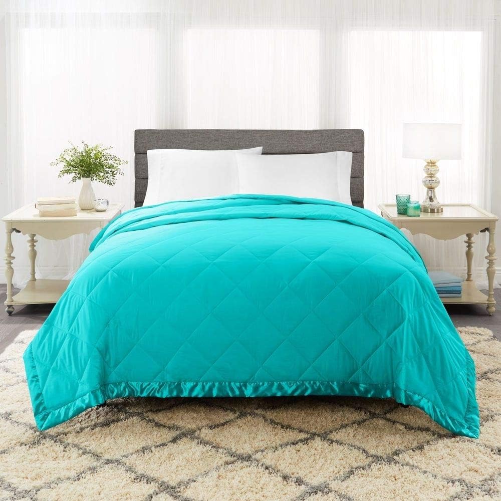 1 Piece Modern Blue Teal Comforter Twin XL Features Solid Color Diamond Quilted