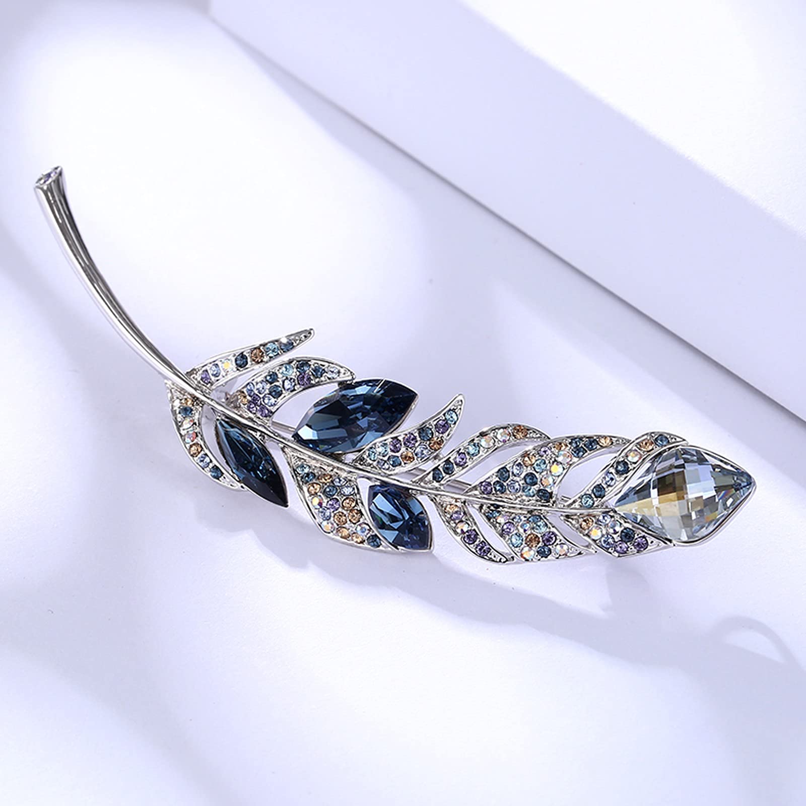 Broches delicados de Moda para Mujer con Plumas y Cristales Elegantes para Solapas de Chaquetas, Bufandas, suéteres y Vestidos.