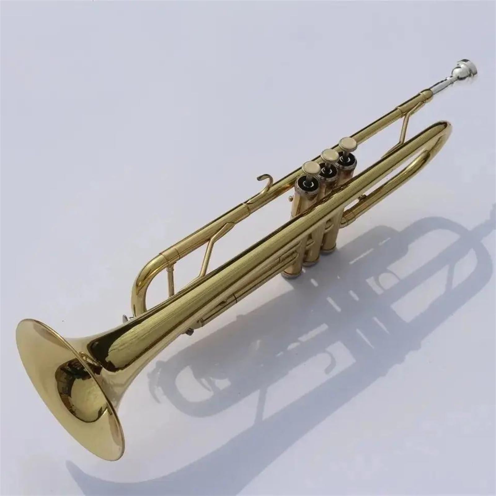 Standard Trąbka Profesjonalna Trąbka B-tone Powierzchnia Pozłacana Trąbka Trójtonowy Instrument Trąbkowy