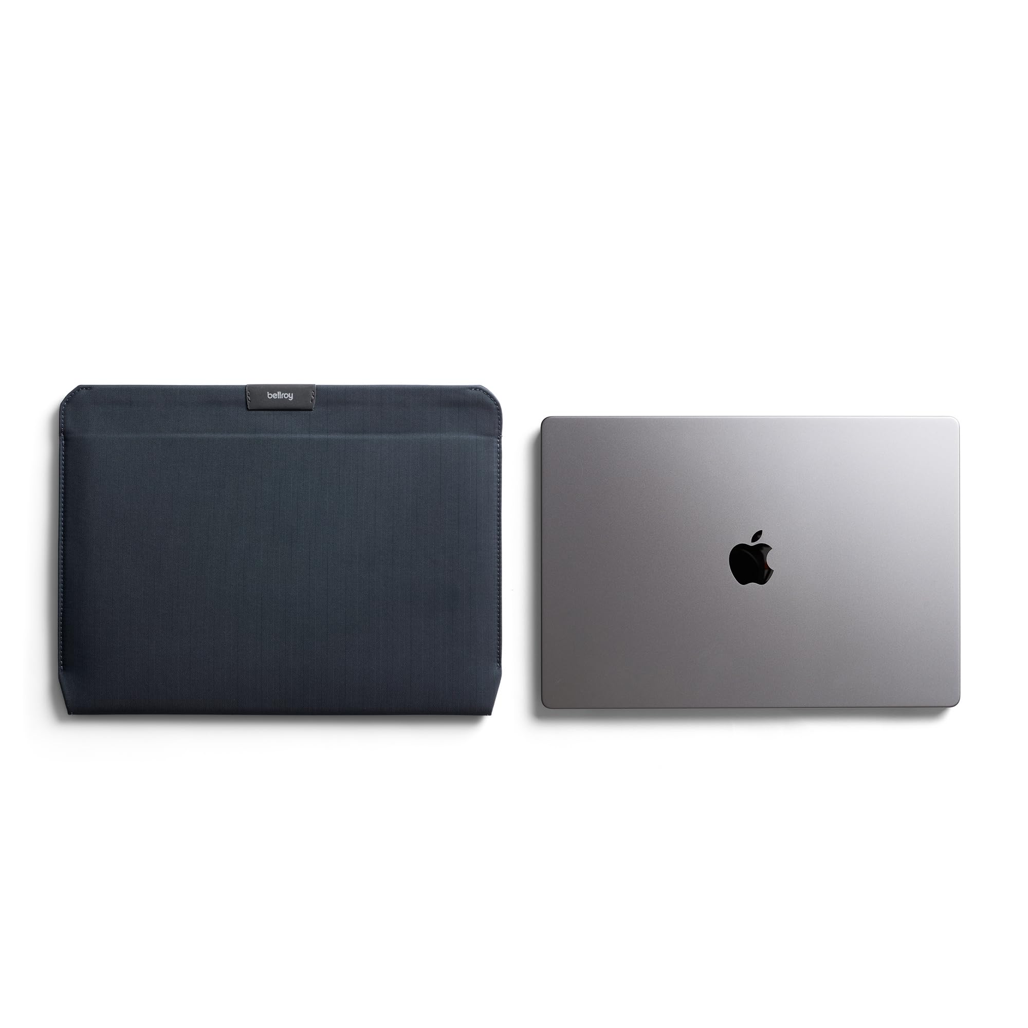 Bellroy Laptop Sleeve, Funda Protectora 16 Pulgadas para MacBook - Nightsky | Funda protectora slim con cierre magnético para portátil de 16 pulgadas o MacBook