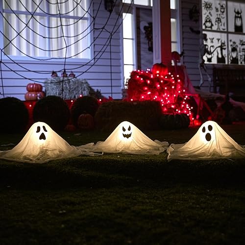 Miniatura 7 de JOYIN Decoraciones de Halloween al aire libre, estacas de jardín de fantasma blanco con diseño iluminado (3 paquetes), fantasma de tela para luces