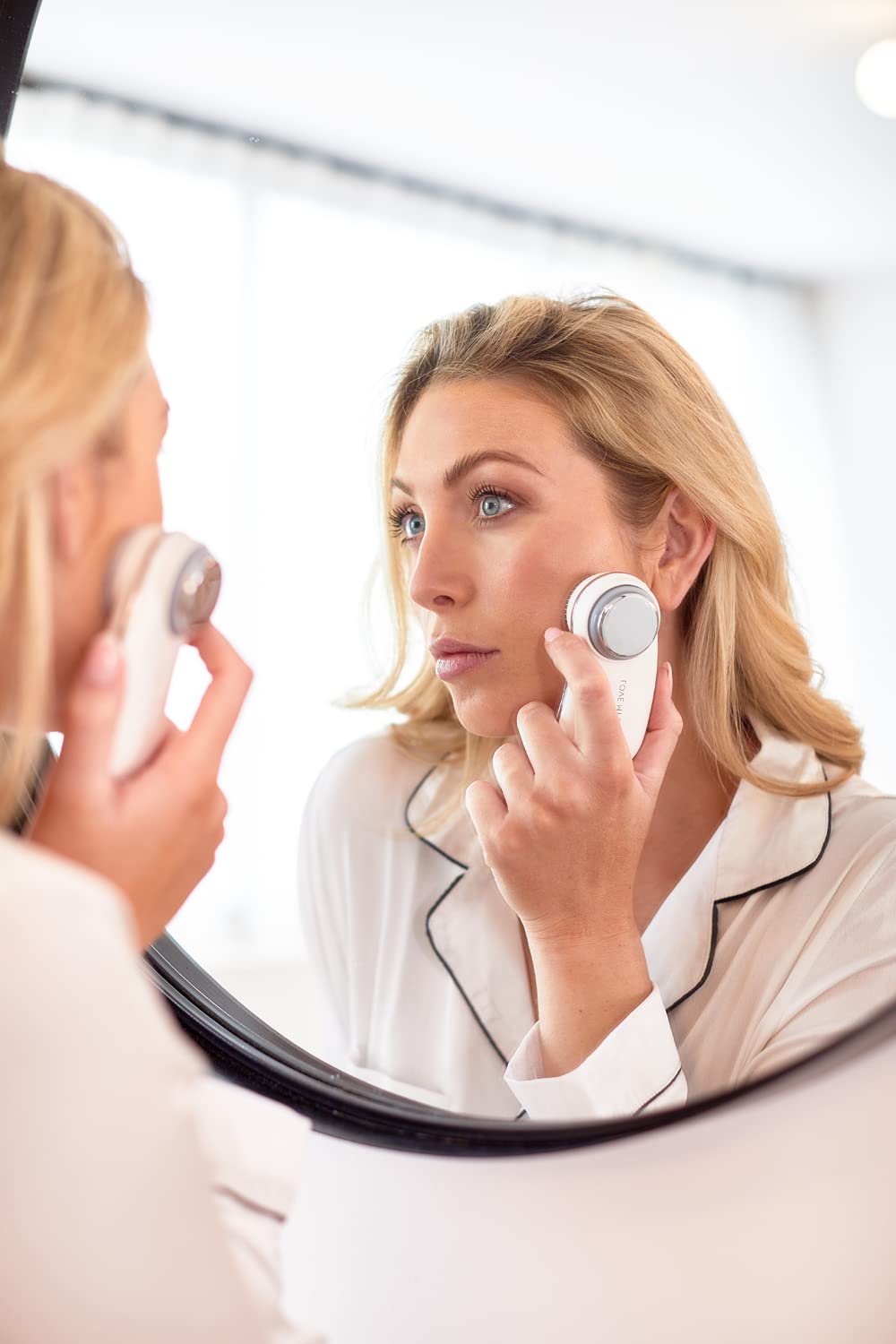 Love My Skin Luxury Cleanse & Tone Device, White - Image 3