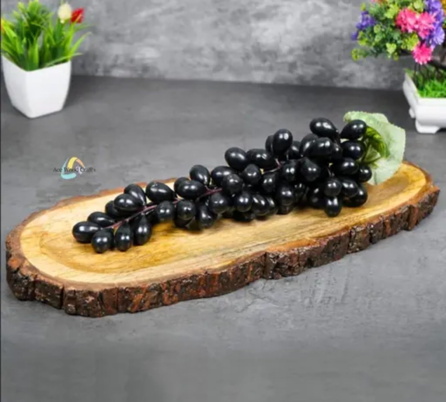 Planche de service artisanale en bois un cadeau de créateur chic et rustique