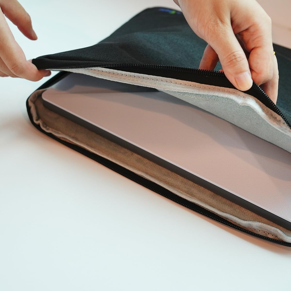 XTAR Best compact travel case for Starlink Mini Dish Inner Bag, starlink Protective Cover Starlink bag with Fleece Interior for starlink mini (Black)