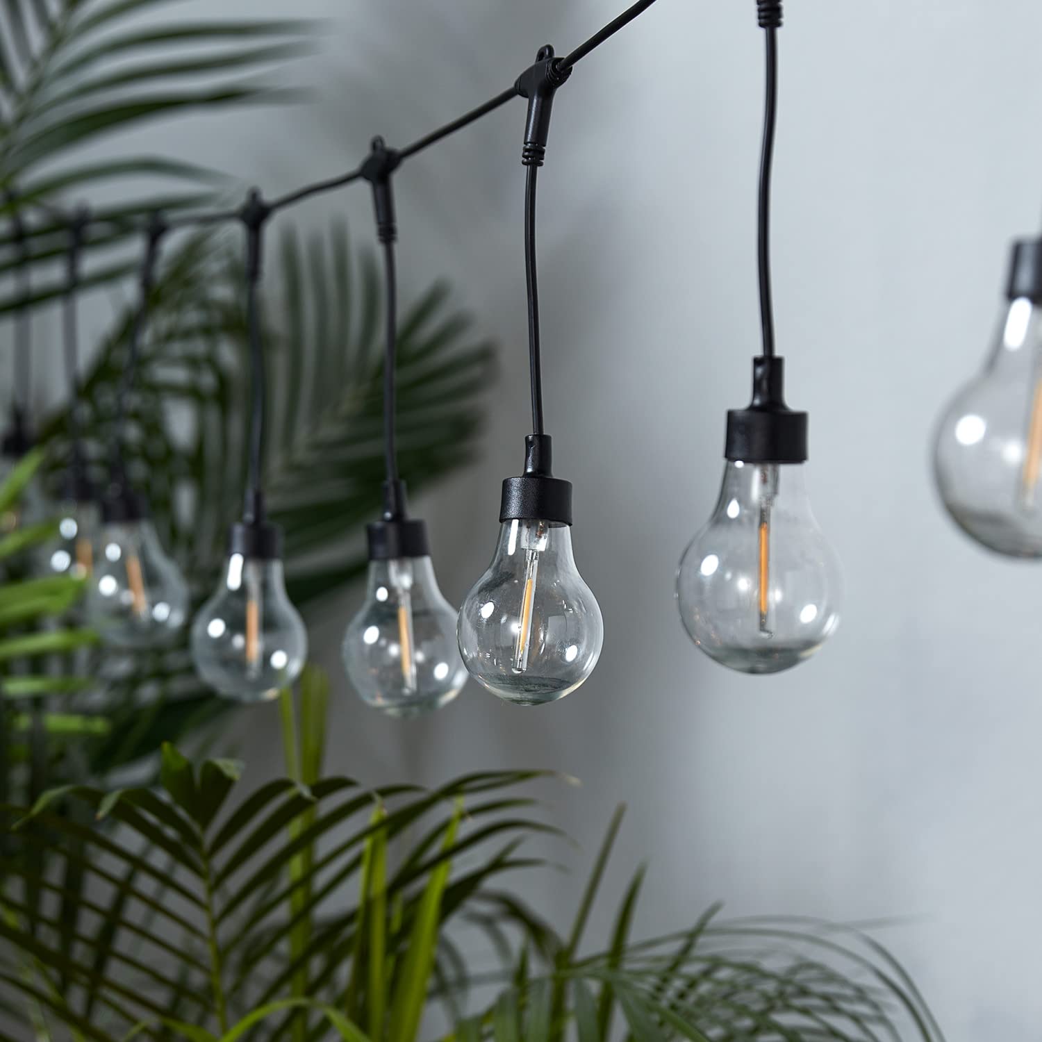 Lights4fun 20er LED Party Solar Lichterkette Außen mit Fernbedienung Dimmbar mit Timer Gartendeko Beleuchtung Balkon Deko Lichterkette Kugeln Lichterkette Glühbirnen