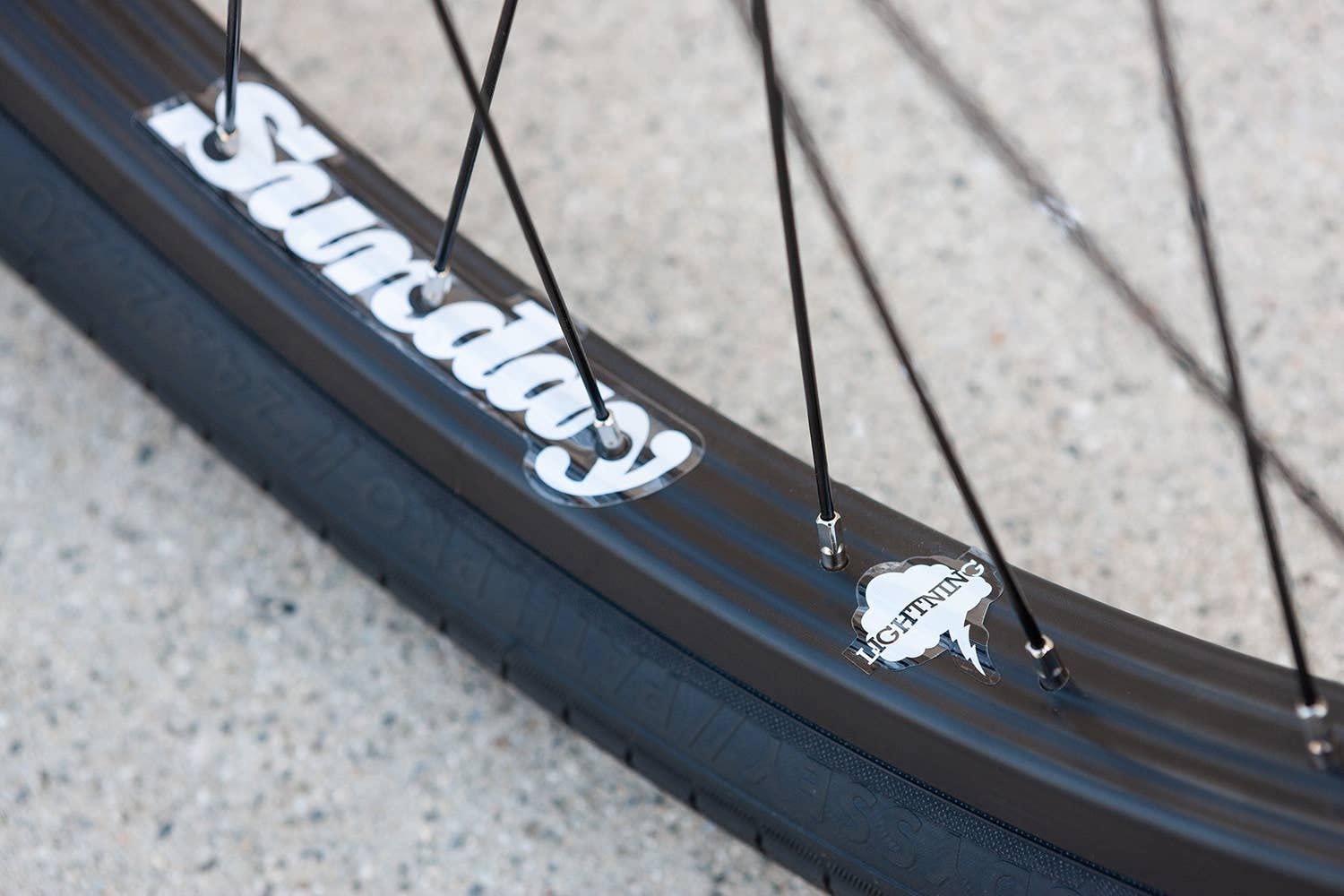 Sunday 2022 Modell C 61 cm komplettes BMX
