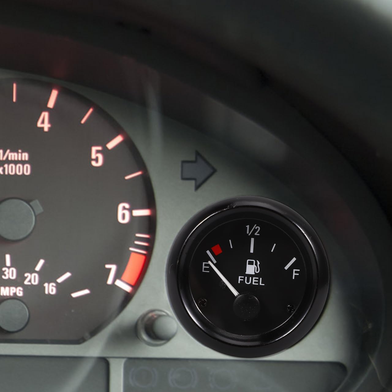 Cabilock 12V Auto-Tankanzeige Mit Anzeige Präzise Kraftstoffstandsanzeige Für Fahrzeugersatz Universelle Kraftstoffmessung Für Sichere Fahrt